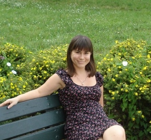 Korisničko ime: Gordana Oglas: Priroda me inspiriše na mnoge pomalo i bezobrazne stvari, kad se uzbudim oznojim se i miris parfema pomešan sa znojem me tako pali volela bi snekim da podelim neke erotske fantazije al to ne mogu sa [&hellip;]